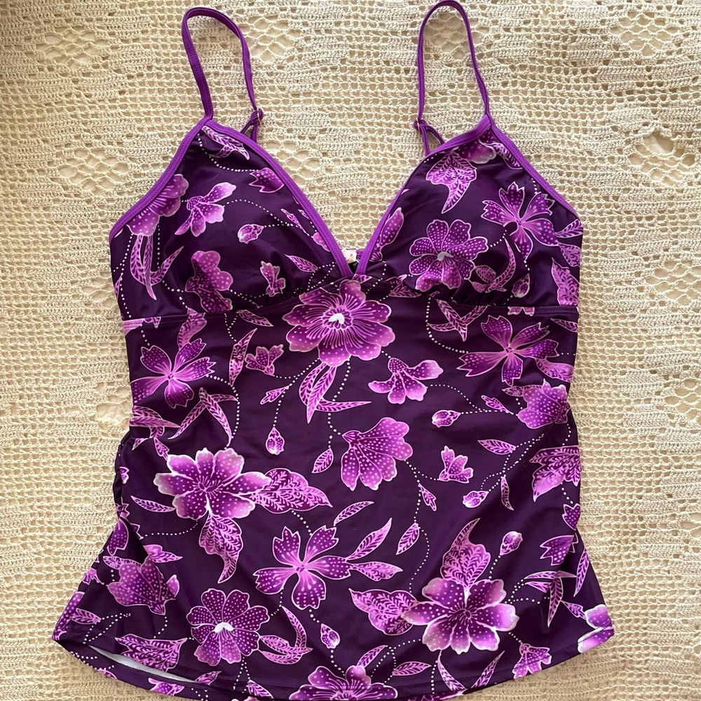 NWOT Bathing Suit Top